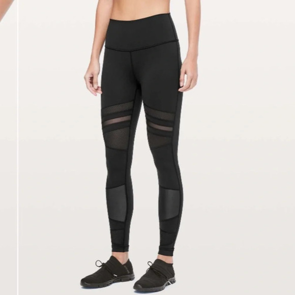 Lululemon Wunder Under High-Rise Tight *Mix & Mesh 28"
Black 21352 - Picture 2 of 14